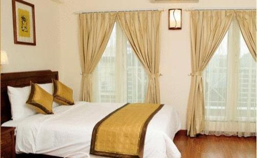 Prince Hanoi Hotel Exterior photo
